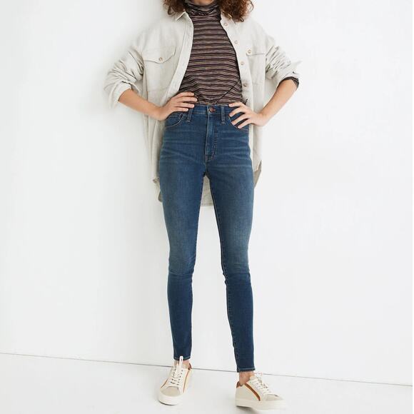 Madewell SZ 32 10" High-Rise Roadtripper Supersoft Jeans in Playford Wash Denim - Picture 3 of 16